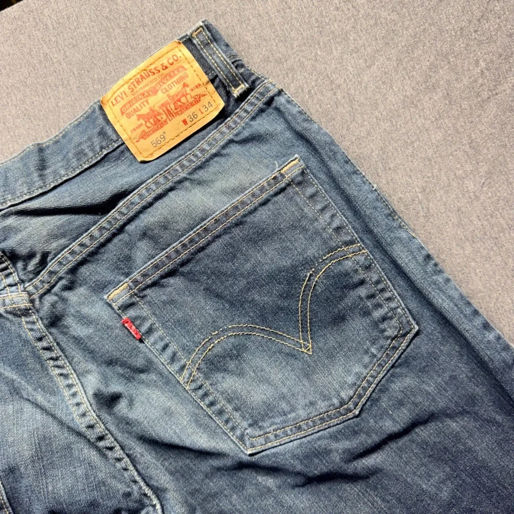 Levis 569 Loose Straight Jeans Mens 36x34 Blue Denim Medium Wash 100% Cotton